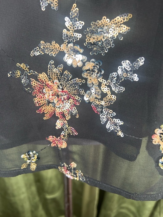 Banana Republic Sequin Floral "Perfect Cami" - Picture 5 of 6